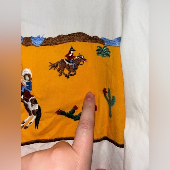 Jeans Wear Vintage Western Embroidered dress shirt- medium - Picture 7 of 10